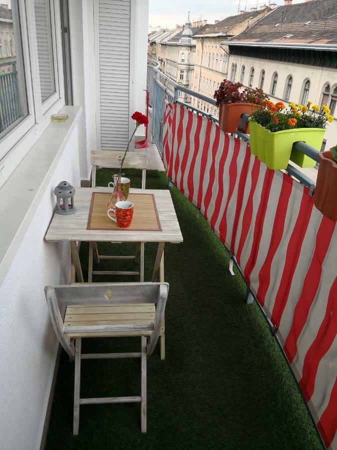 Appartement 1,5 Szobás Terasszal,közel A Széchenyi Fürdőhöz *